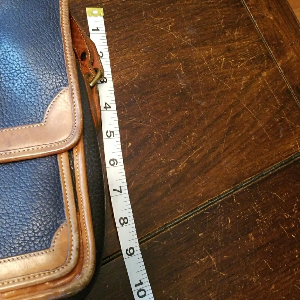 Dooney Shoulder/Crossbody Adjustable - image 4